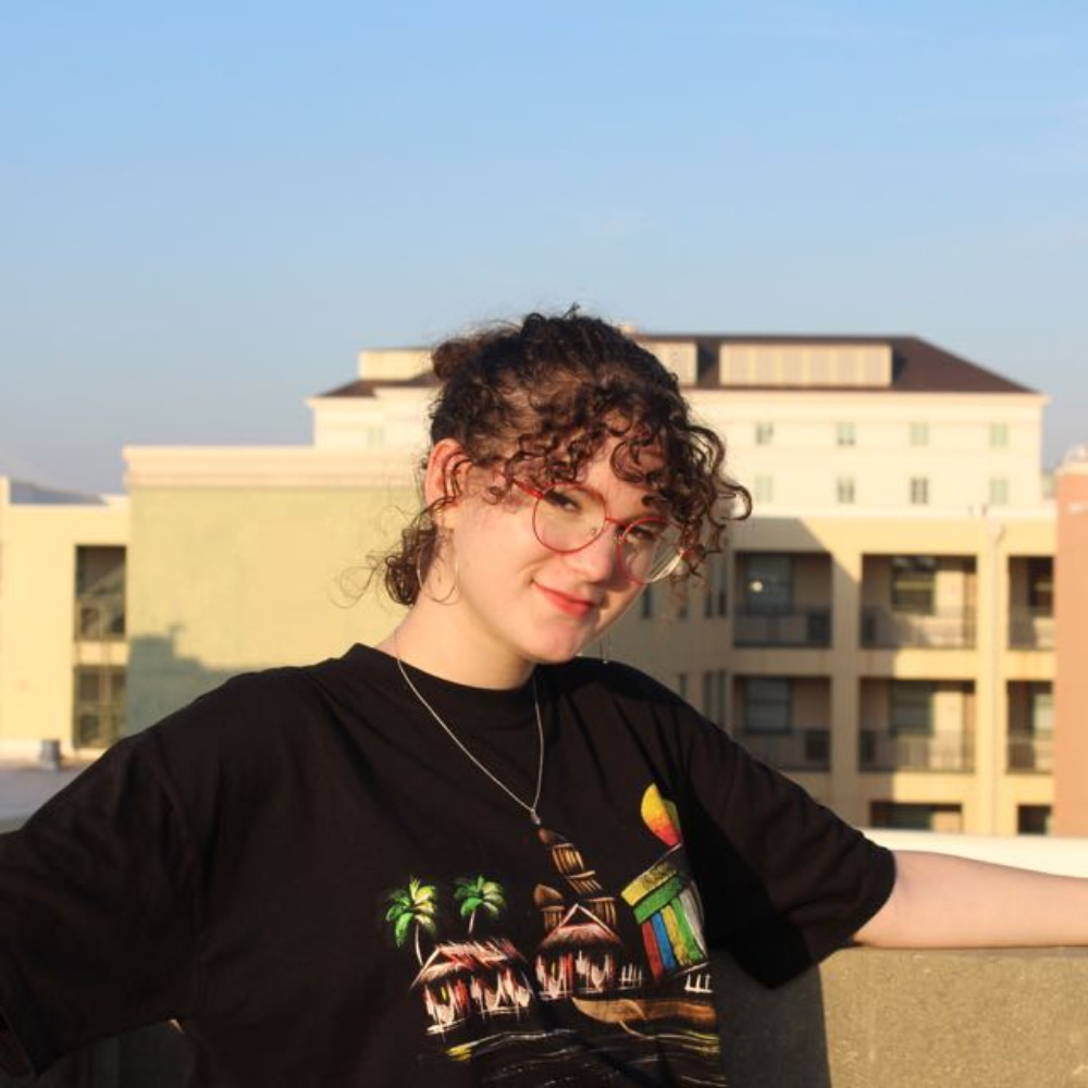 Meet your Posher, Beyla